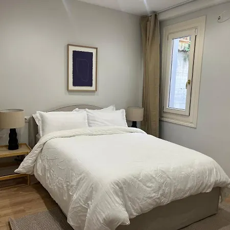 Apartment Lufia Flats 3 *