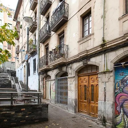 아파트 Lufia Flats 3 *