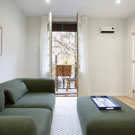 Lufia Flats 3 Apartment
