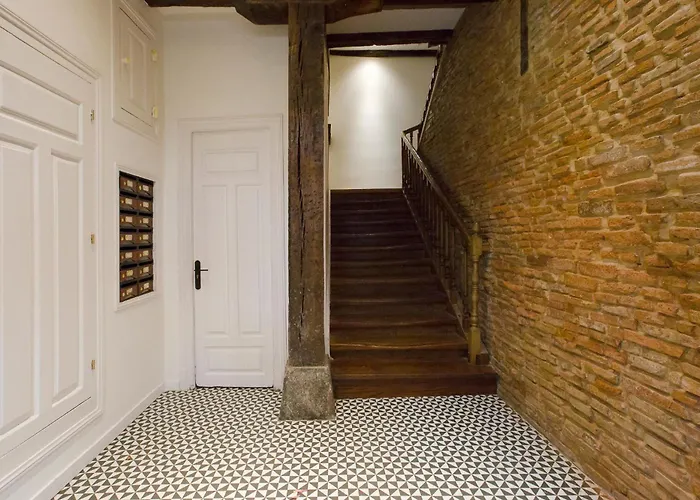 Apartament Lufia Flats 3 *